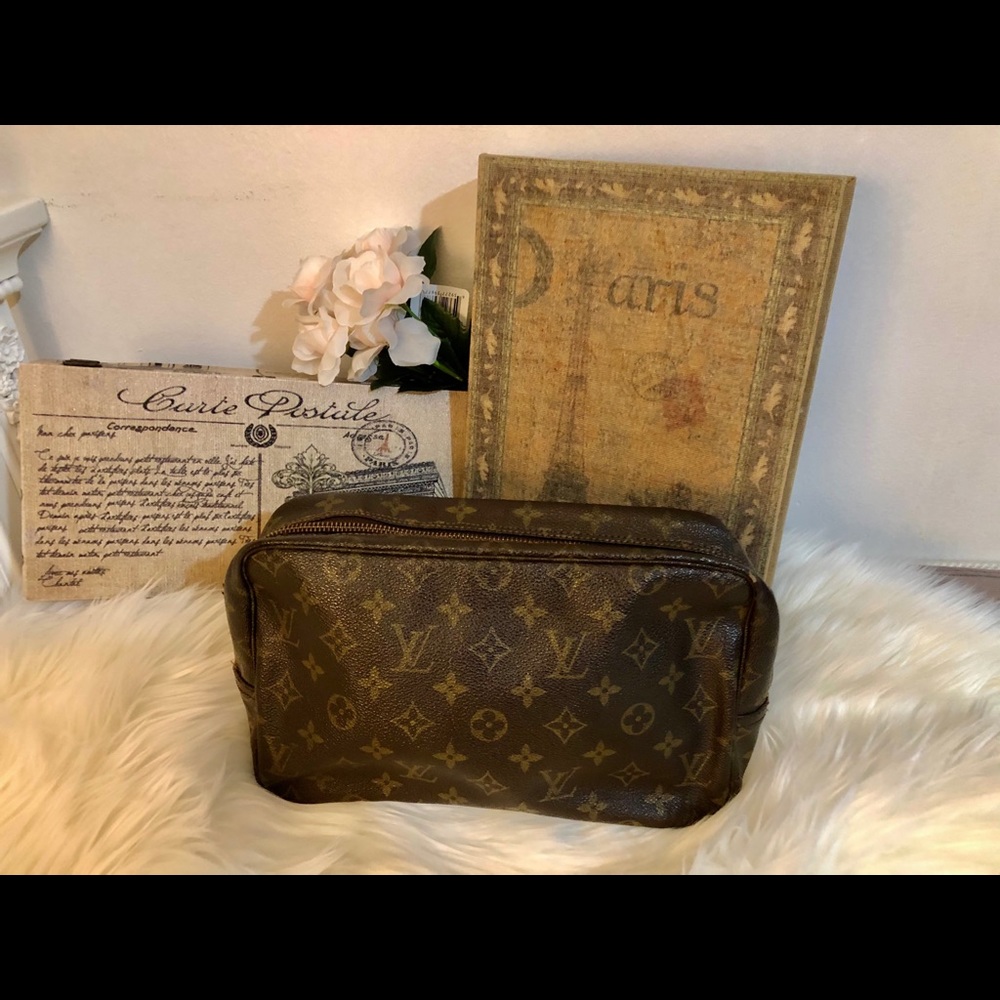Louis Vuitton Trousse Toilette28 Pouch Bag